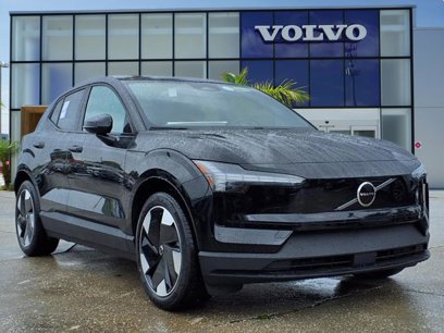 New 2025 Volvo EX30 Plus w/ Climate Package