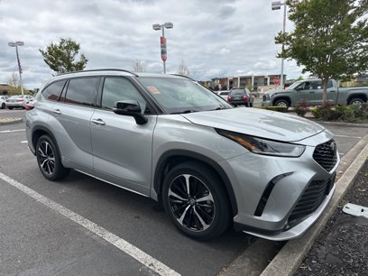 Certified 2021 Toyota Highlander XSE