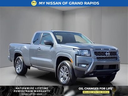 New 2025 Nissan Frontier SV w/ SV Convenience Package