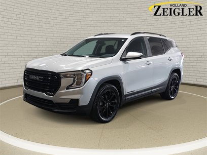 Used 2022 GMC Terrain SLE w/ Driver Convenience Package