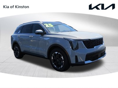 New 2025 Kia Sorento S