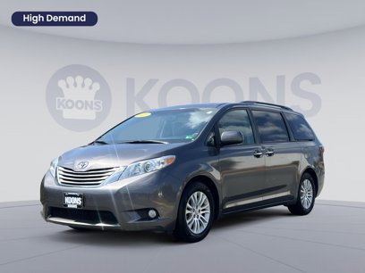 Used 2017 Toyota Sienna XLE