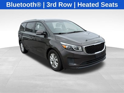 Used 2017 Kia Sedona LX w/ LX Essentials Premium Package