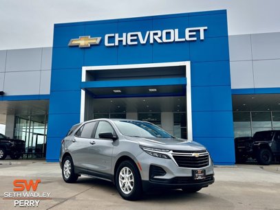Used 2024 Chevrolet Equinox LS w/ LS Convenience Package