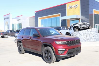 New 2025 Jeep Grand Cherokee Limited w/ Black Appearance Package