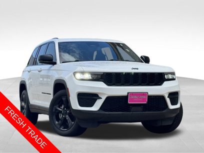 Used 2023 Jeep Grand Cherokee Altitude