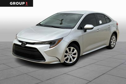 New 2025 Toyota Corolla LE