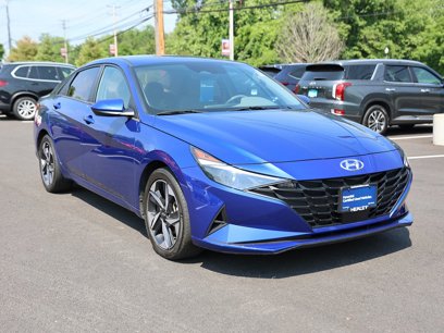Used 2023 Hyundai Elantra SEL w/ Convenience Package