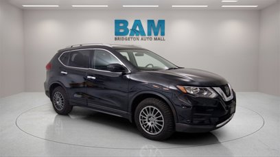 Used 2018 Nissan Rogue SV