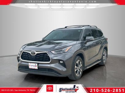 Certified 2022 Toyota Highlander XLE