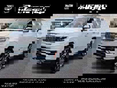 Used 2022 Jeep Grand Wagoneer Series III w/ Rear Seat Video Group 1