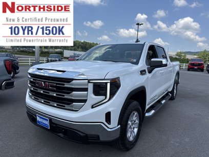 New 2025 GMC Sierra 1500 SLE