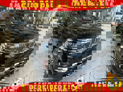 New 2024 Jeep Grand Wagoneer Series III w/ Rear Seat Video Group 1