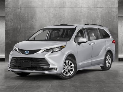New 2025 Toyota Sienna XLE