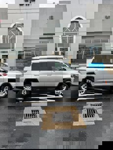 New 2025 Jeep Grand Cherokee L Laredo w/ Luxury Tech Group I