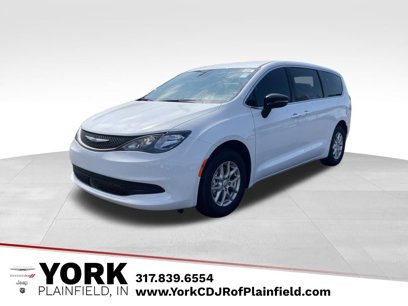 New 2025 Chrysler Voyager LX