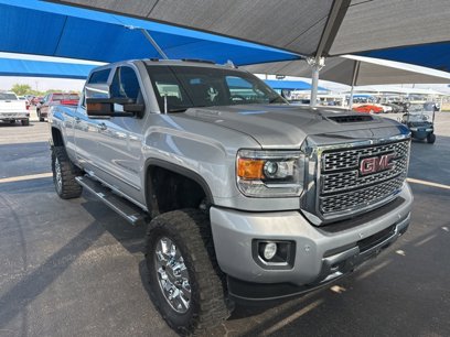 Used 2019 GMC Sierra 2500 Denali w/ Duramax Plus Package