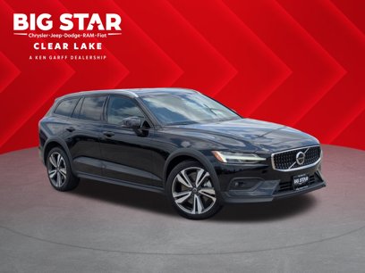 Used 2023 Volvo V60 B5 Cross Country Plus