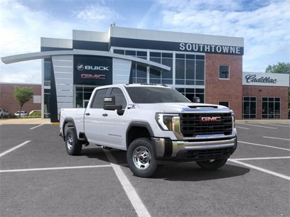 New 2025 GMC Sierra 2500 Pro w/ Convenience Package