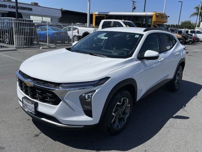 Used 2024 Chevrolet Trax LT w/ Driver Confidence Package
