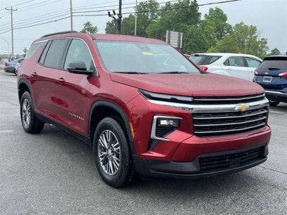 New 2025 Chevrolet Traverse LT