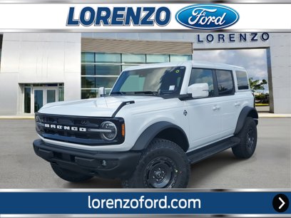 New 2025 Ford Bronco Outer Banks w/ Sasquatch Package