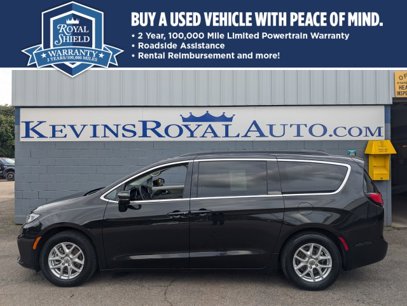 Used 2022 Chrysler Pacifica Touring-L