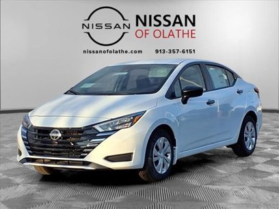 New 2025 Nissan Versa S w/ Trunk Package