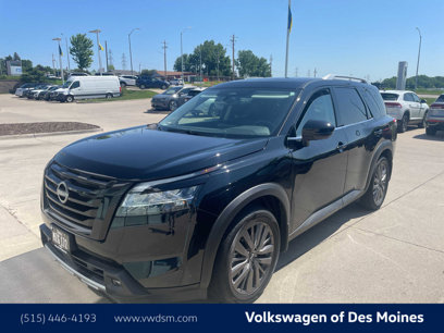 Used 2023 Nissan Pathfinder SL w/ SL Premium Package