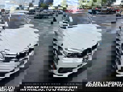 Used 2018 BMW 530e w/ Premium Package 2
