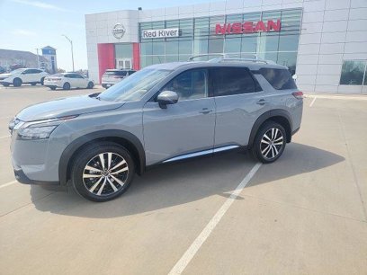 New 2025 Nissan Pathfinder Platinum