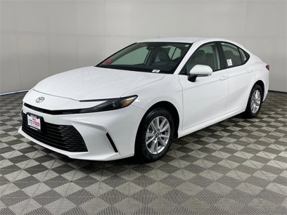 New 2025 Toyota Camry LE w/ Convenience Package