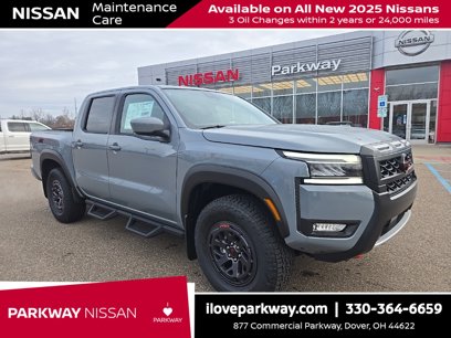 New 2025 Nissan Frontier PRO-4X w/ Tow Package