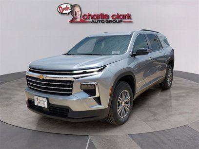 New 2025 Chevrolet Traverse LT