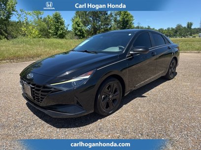 Used 2021 Hyundai Elantra SEL w/ Convenience Package