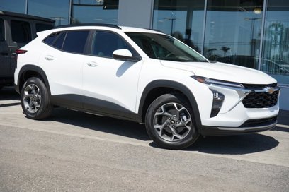 New 2025 Chevrolet Trax LT w/ Driver Confidence Package