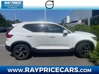 Used 2025 Volvo XC40 B5 Core
