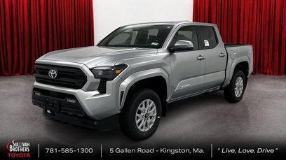 New 2025 Toyota Tacoma SR5