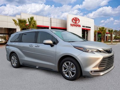 Certified 2024 Toyota Sienna Platinum