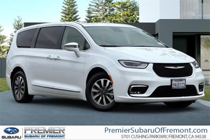 Used 2022 Chrysler Pacifica Limited