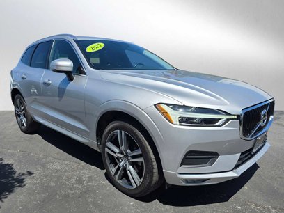 Used 2021 Volvo XC60 T5 Momentum w/ Premium Package
