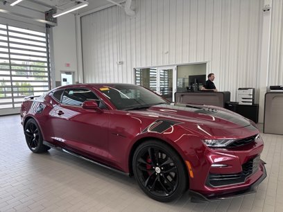 Used 2022 Chevrolet Camaro SS w/ Design Package 2