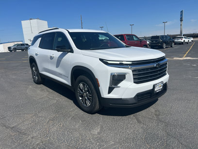 New 2025 Chevrolet Traverse LT w/ Driver Confidence Package