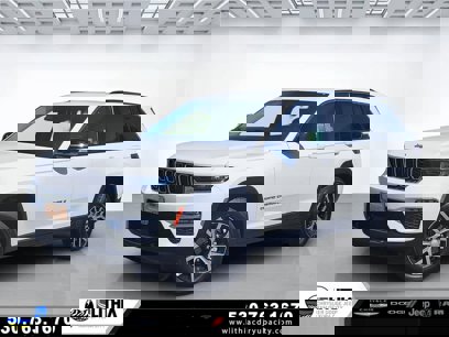 Certified 2023 Jeep Grand Cherokee Limited w/ Luxury Tech Group II