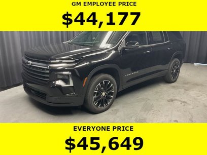 New 2025 Chevrolet Traverse LT w/ Sun and Wheel Package