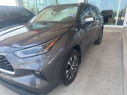 Used 2021 Toyota Highlander XLE