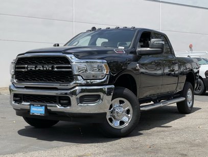 New 2024 RAM 2500 Tradesman w/ Chrome Appearance Group