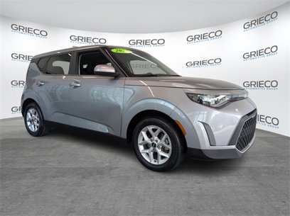 Used 2023 Kia Soul LX w/ LX Technology Package