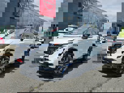 New 2025 Nissan Ariya FWD