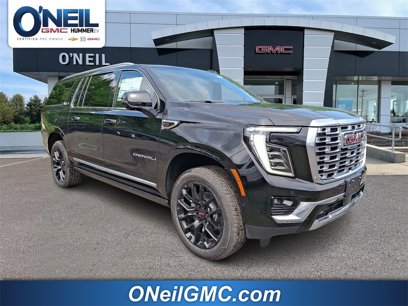 New 2025 GMC Yukon XL Denali w/ Sun & Power Step Package